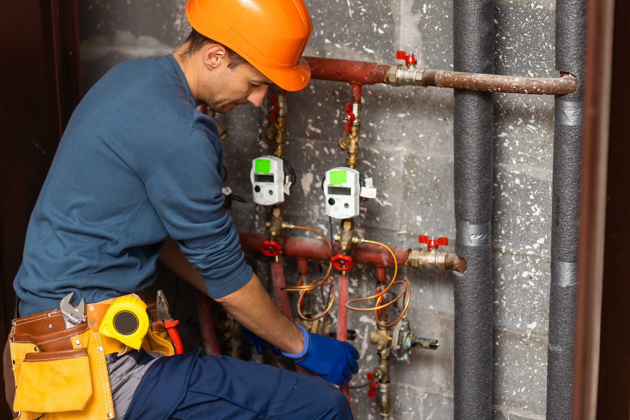 Mastering Warmth: How to Find and Hire the Best Heating Contractor