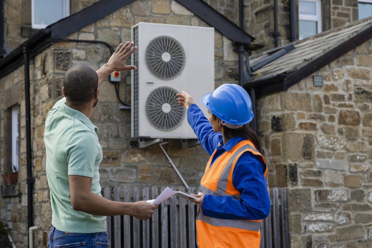 How to Save Money on Energy Bills with the Right Heating Contractor