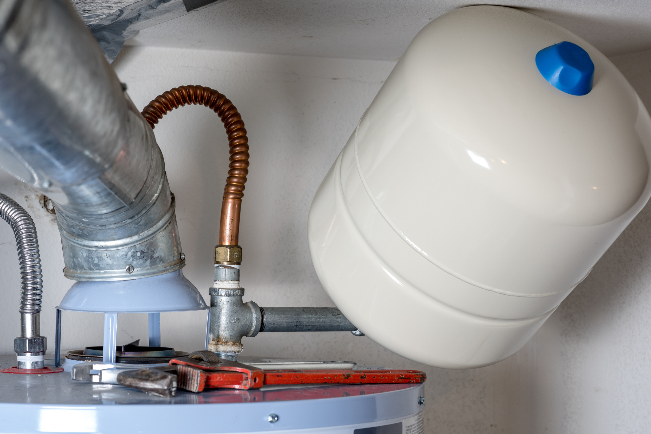 Tankless Water Heater Repair: Is It Time to Call in the Professionals?